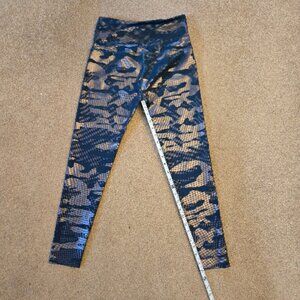 Beyond Yoga Shiny Leggings, Medium